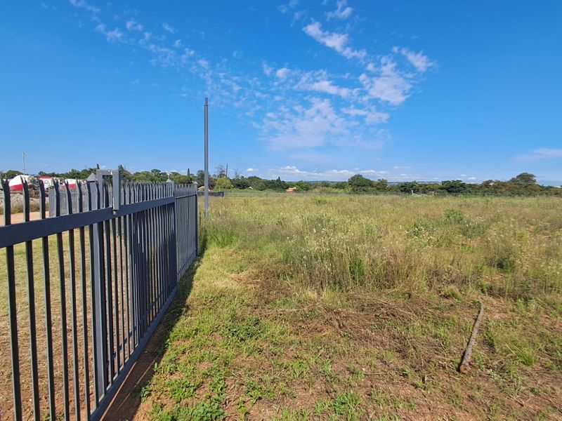 8651m2 Industrial land for Sale in Clayville - Photo 8