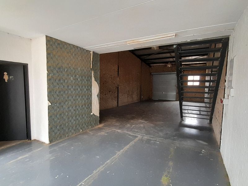 Versatile 140m Warehouse Space in The Worksheds Industrial Park - Photo 3