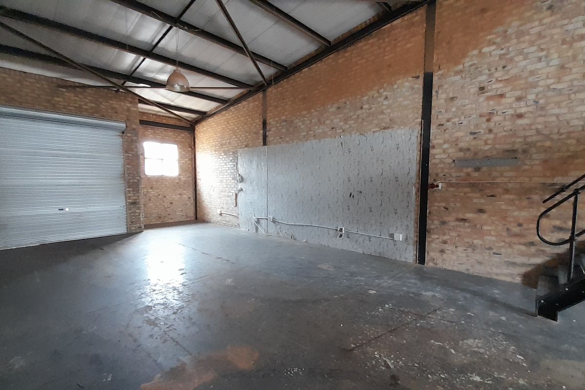 Versatile 140m Warehouse Space in The Worksheds Industrial Park - Photo 5