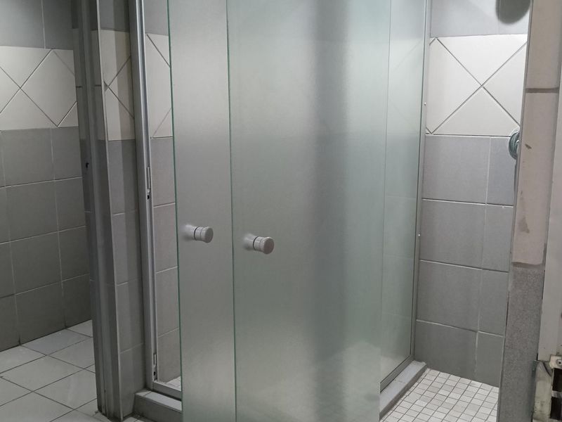 Workshop to let - Photo 9