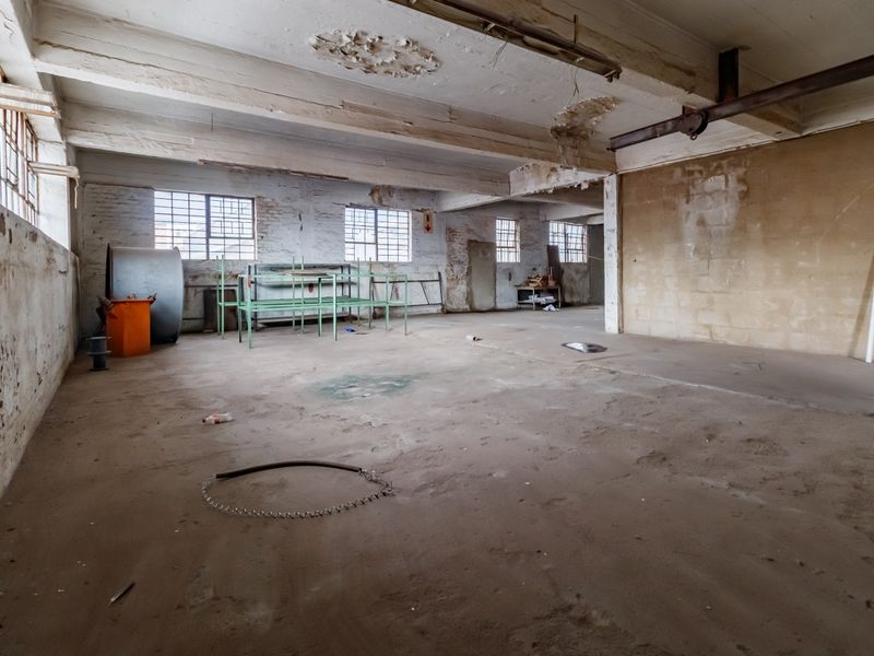 Starting to bid from R2 495 000.00 !!! Live Online Auction! Non-Distressed Auction - Photo 6