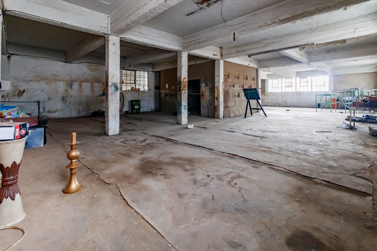 Starting to bid from R2 495 000.00 !!! Live Online Auction! Non-Distressed Auction - Photo 5