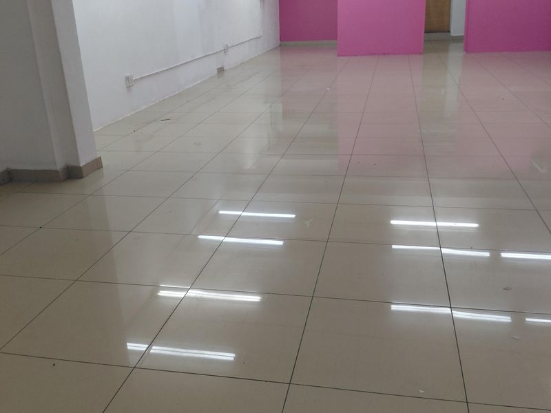 Retail Shop To Rent In Sunnyside - Photo 2