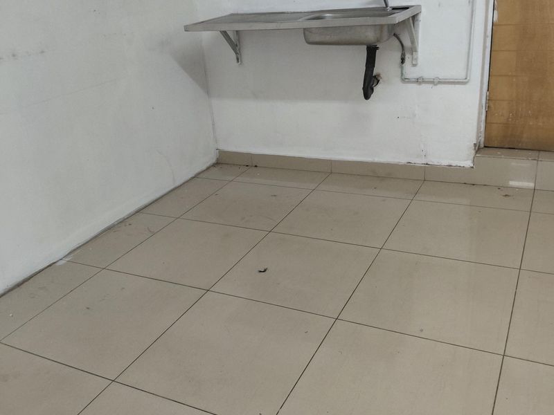 Retail Shop To Rent In Sunnyside - Photo 9