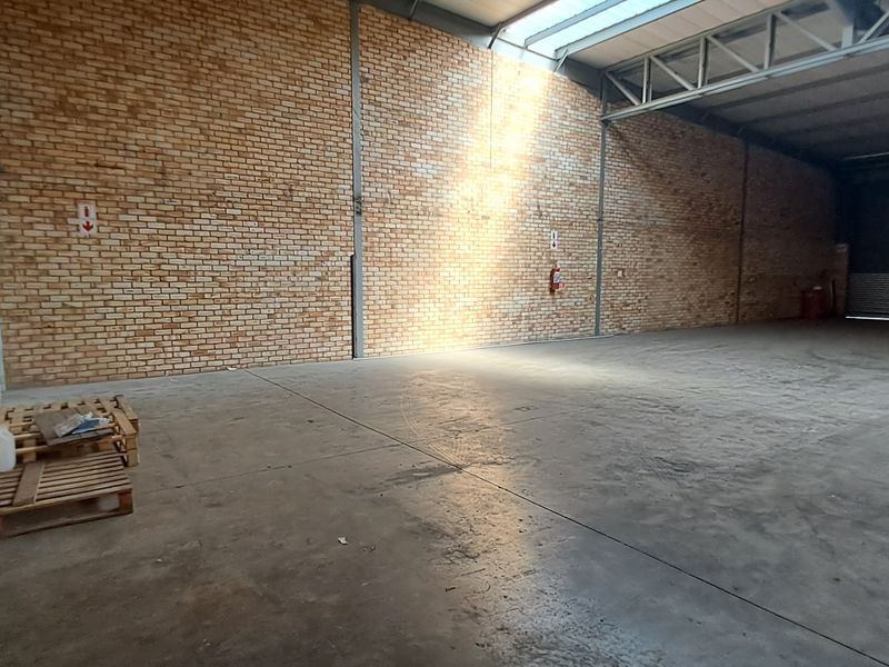 368m Warehouse Unit To Let in Grand Central Park - Photo 5