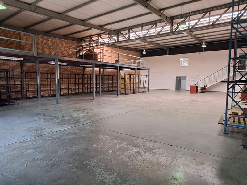 555m Warehouse to let in Grand Central Park Glen Austin - Photo 10
