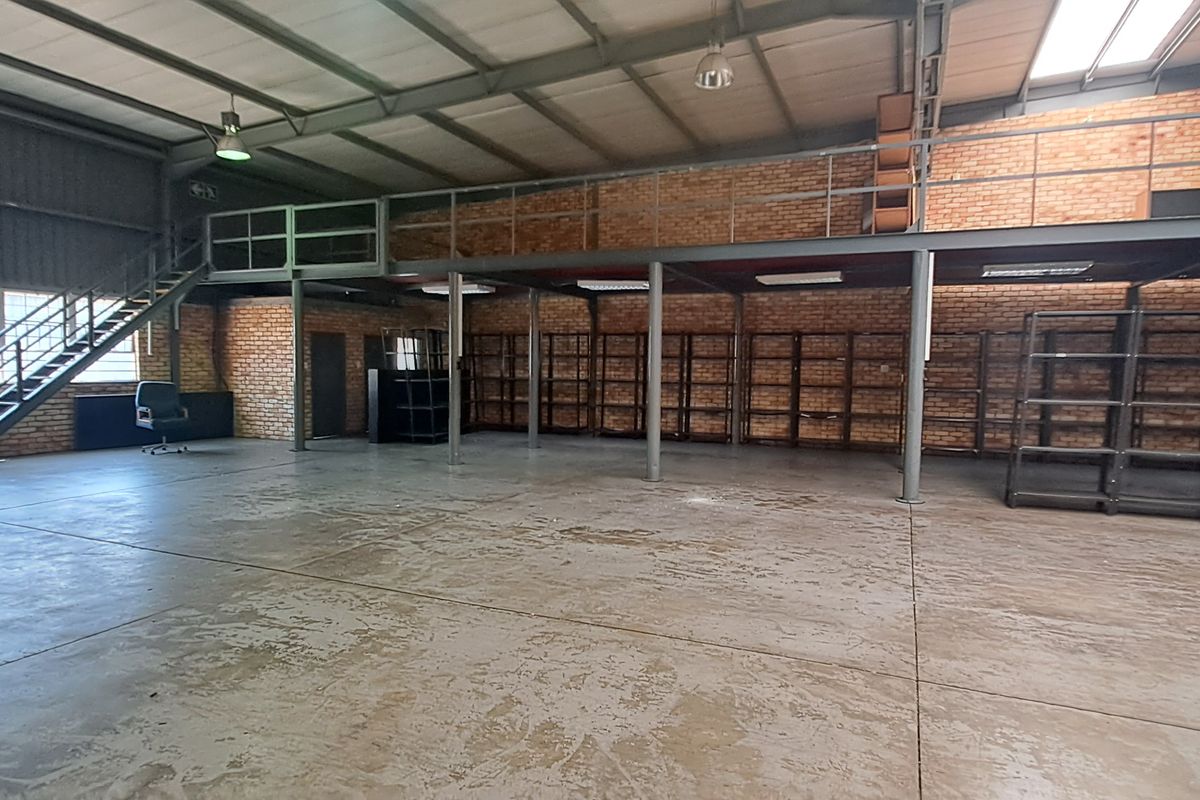 555m Warehouse to let in Grand Central Park Glen Austin - Photo 5