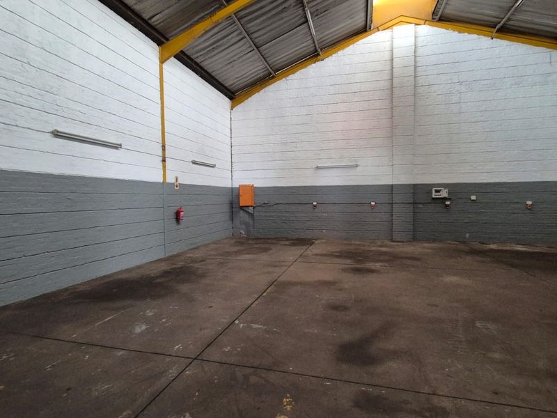 316m2 Mini Warehouse To Let in Secure Silver Park, Silvertondale - Photo 4