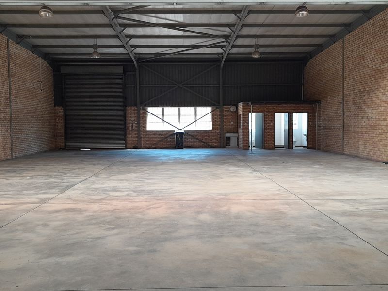 555m Warehouse and Office Unit To Let in Grand Central Park - Photo 10