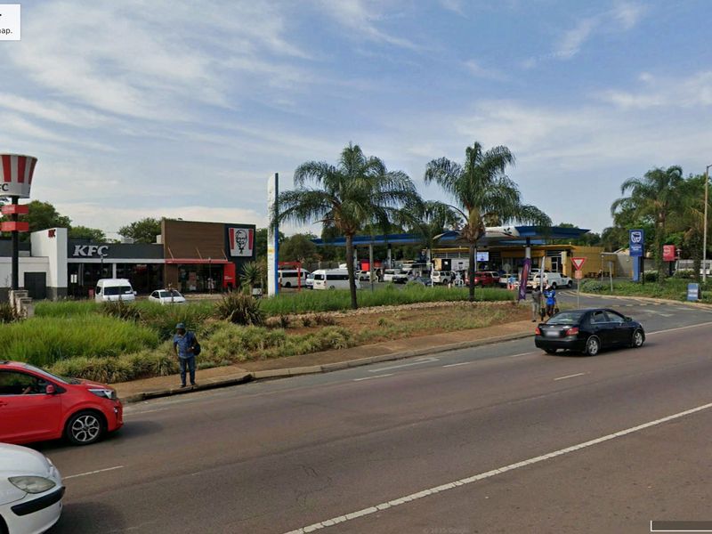 Location Exposure Ideal Business Address - Photo 3