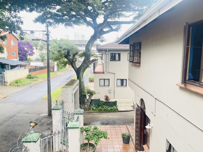 Calling All Savvy Investors! 📣 Prime Student Accommodation Opportunity in Musgrave, Durban. - Photo 2