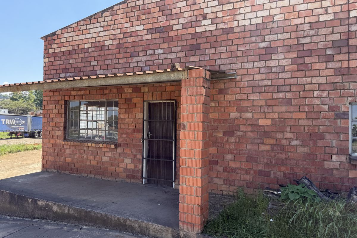 570m2  Industrial Opportunity in Merrivale, Howick - Photo 2