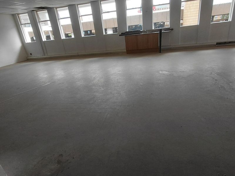 Large Office Space to Let – Sunnypark Shopping Centre, Trevenna - Photo 8