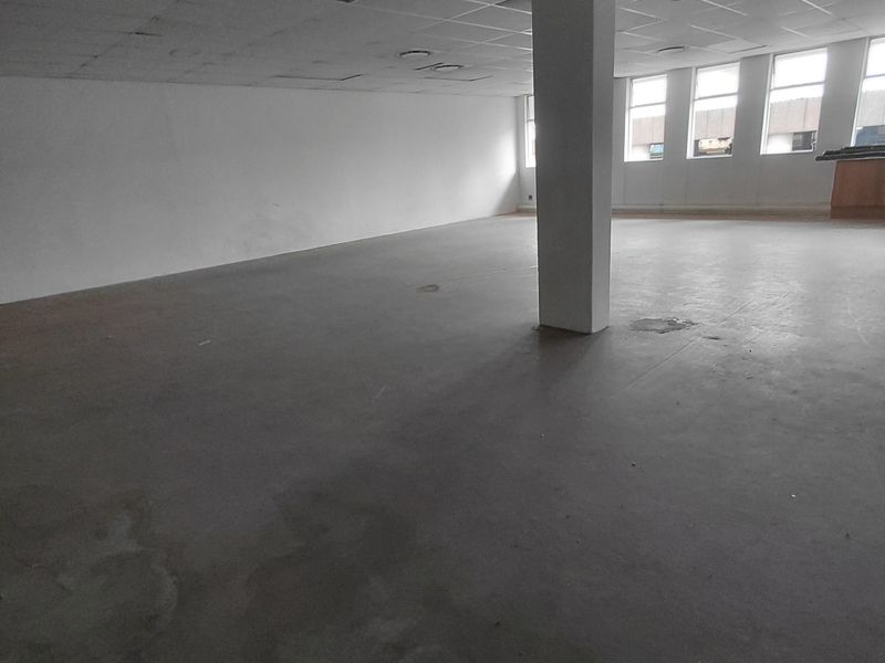 Large Office Space to Let – Sunnypark Shopping Centre, Trevenna - Photo 5