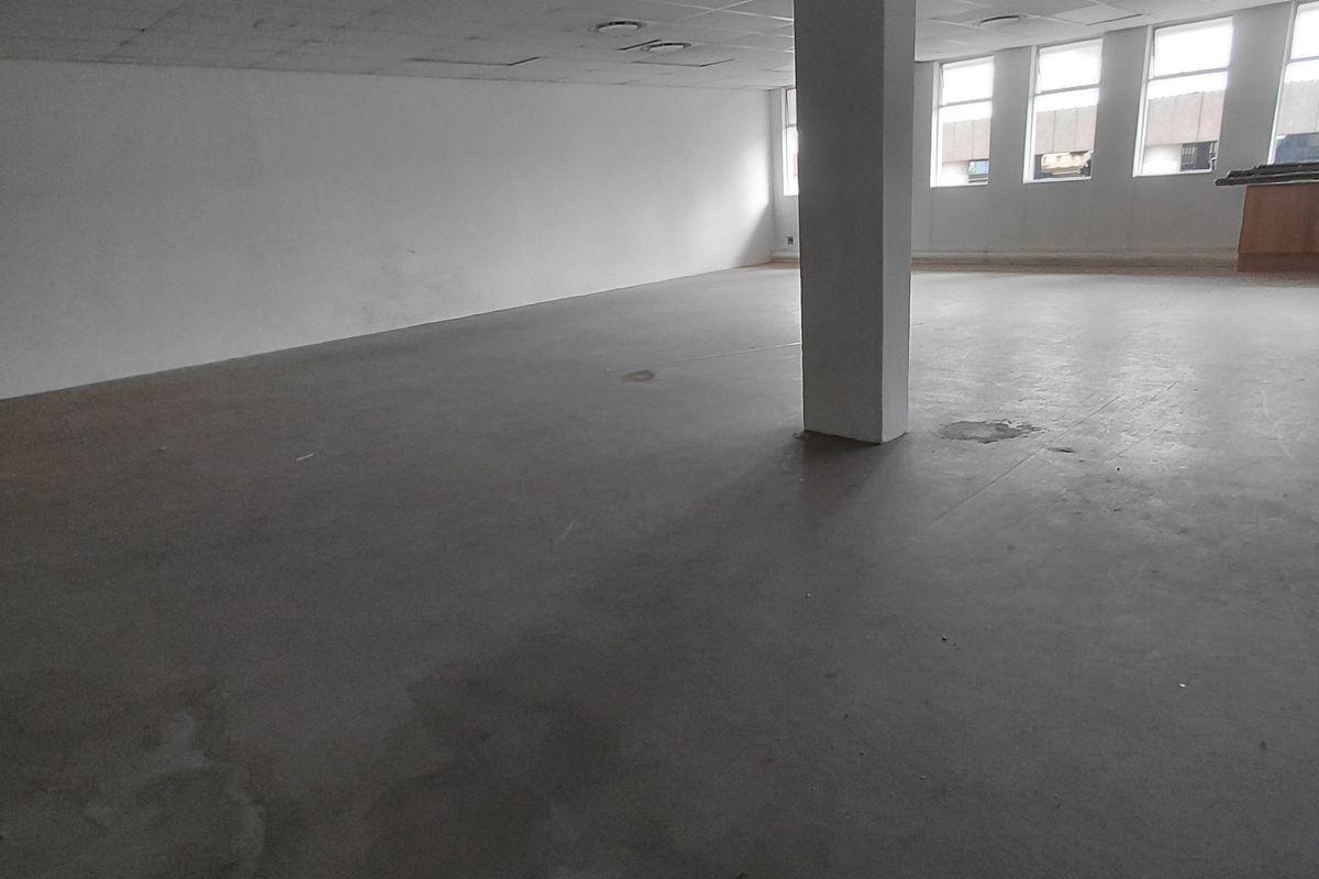 Large Office Space to Let – Sunnypark Shopping Centre, Trevenna - Photo 5