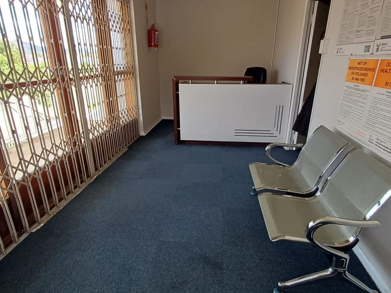 Commercial Office to Rent - Photo 7