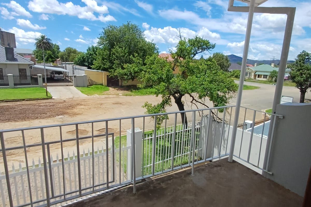 Commercial Office to Rent - Photo 3