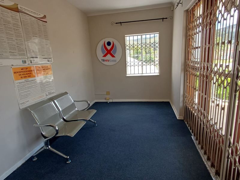 Commercial Office to Rent - Photo 4