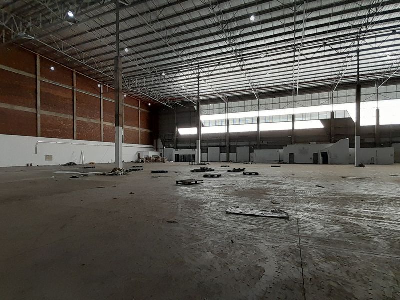 8,124m A-Grade Warehouse To Let in Midway Park Vorna Valley - Photo 7