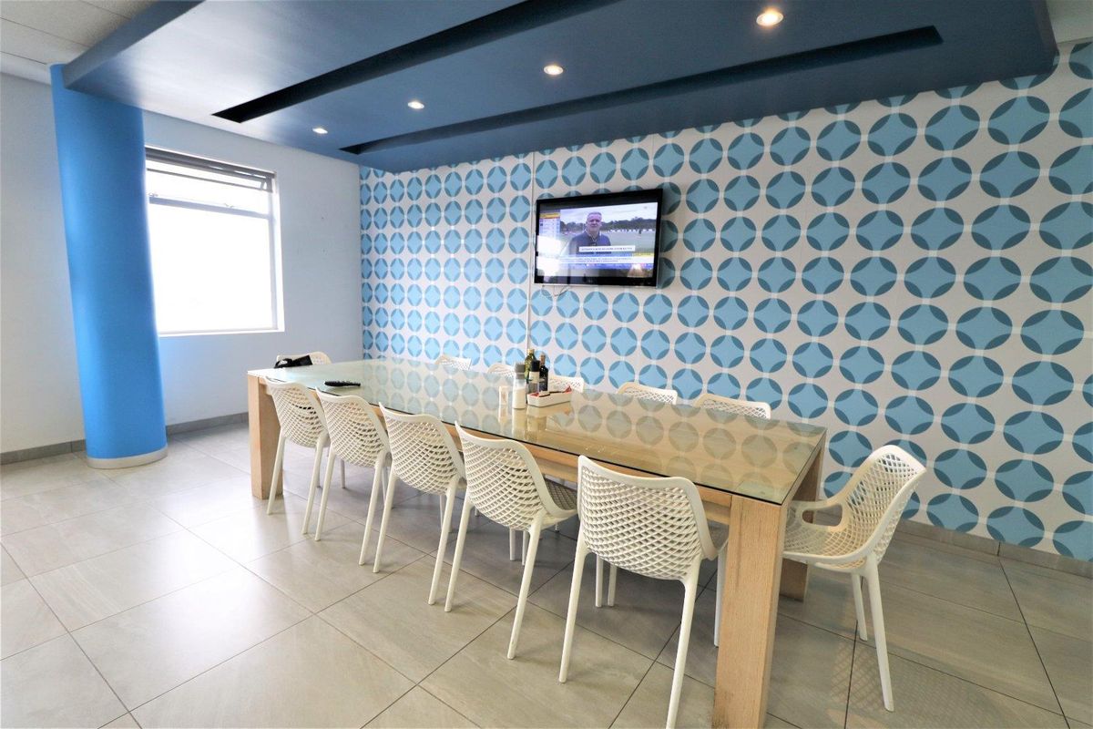 Commercial office to let or for sale in Corner Main Office Park located just off Main Road Bryanston - Photo 4