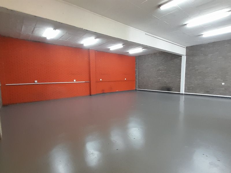 252m Warehouse and Distribution Unit To Let in Kyalami - Photo 10