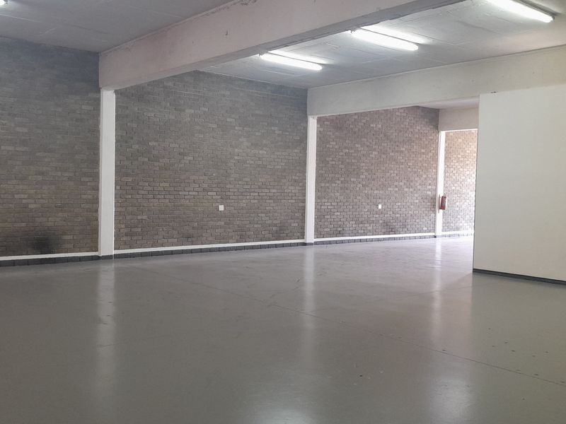 252m Warehouse and Distribution Unit To Let in Kyalami - Photo 9
