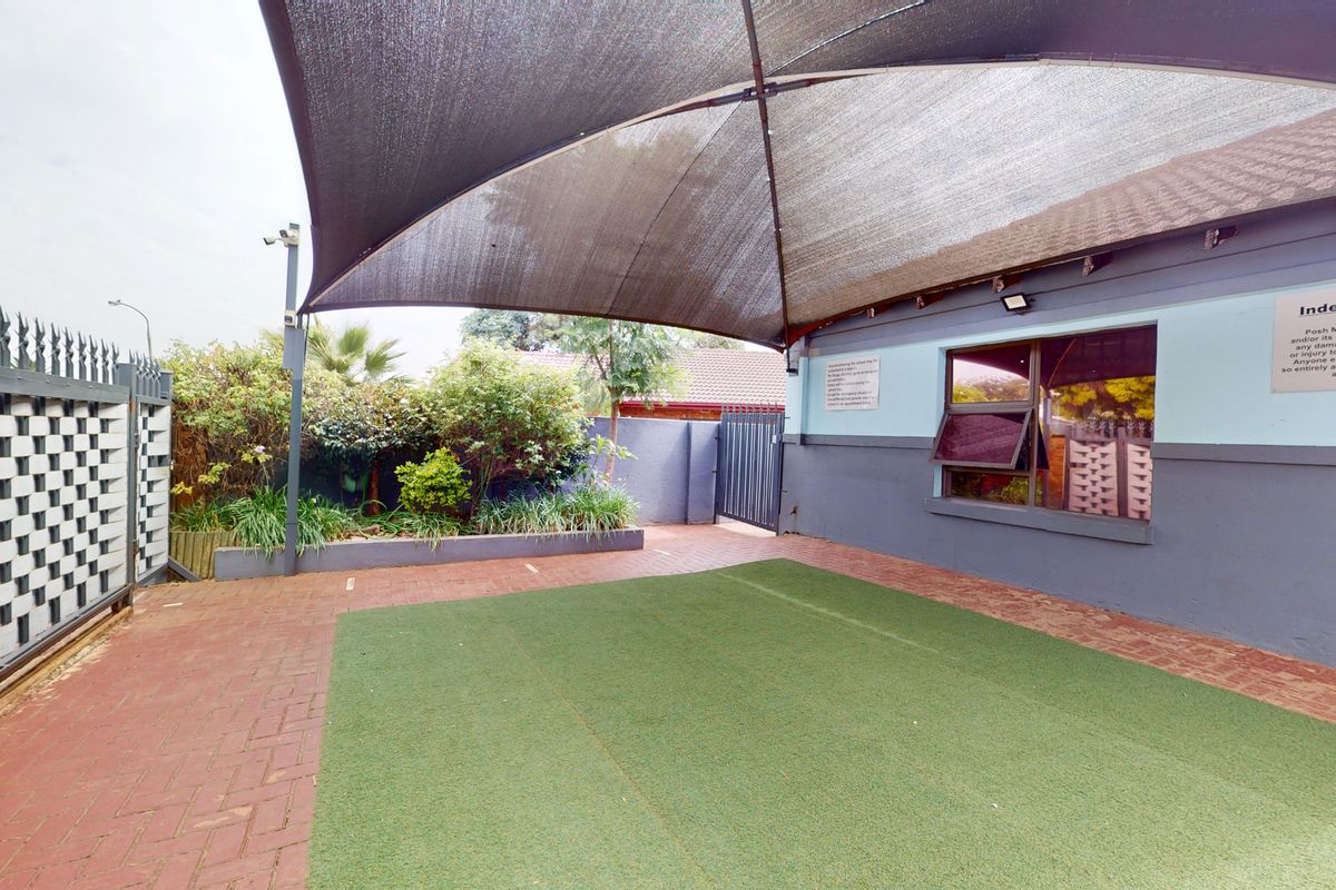 CATEGORY 16 ZONED PROPERTY – COMMUNITY FACILITY - Photo 2