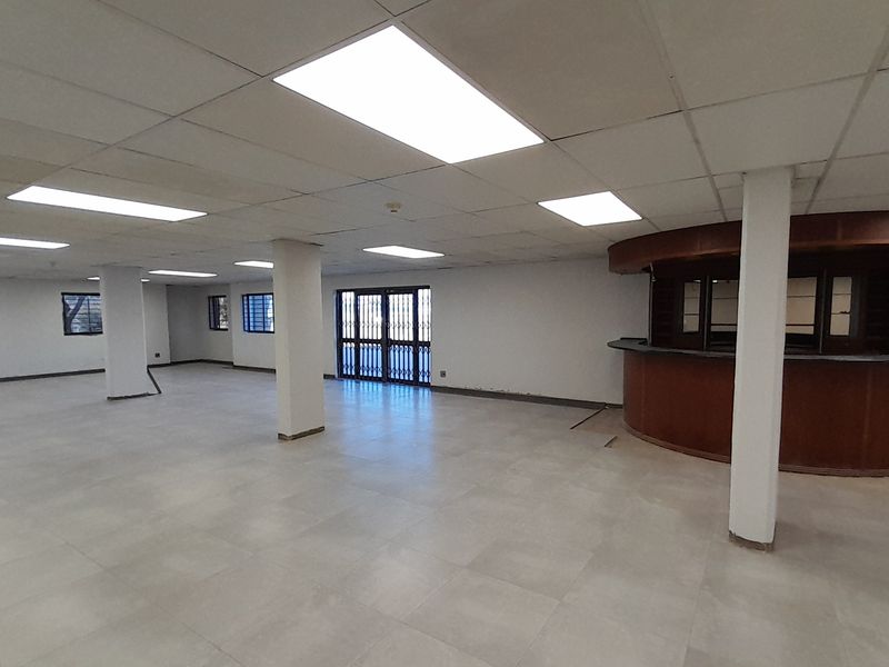 Own Your Own Corporate Campus 3,949m Freestanding Office Building For Sale in Waterfall Office Park - Photo 2