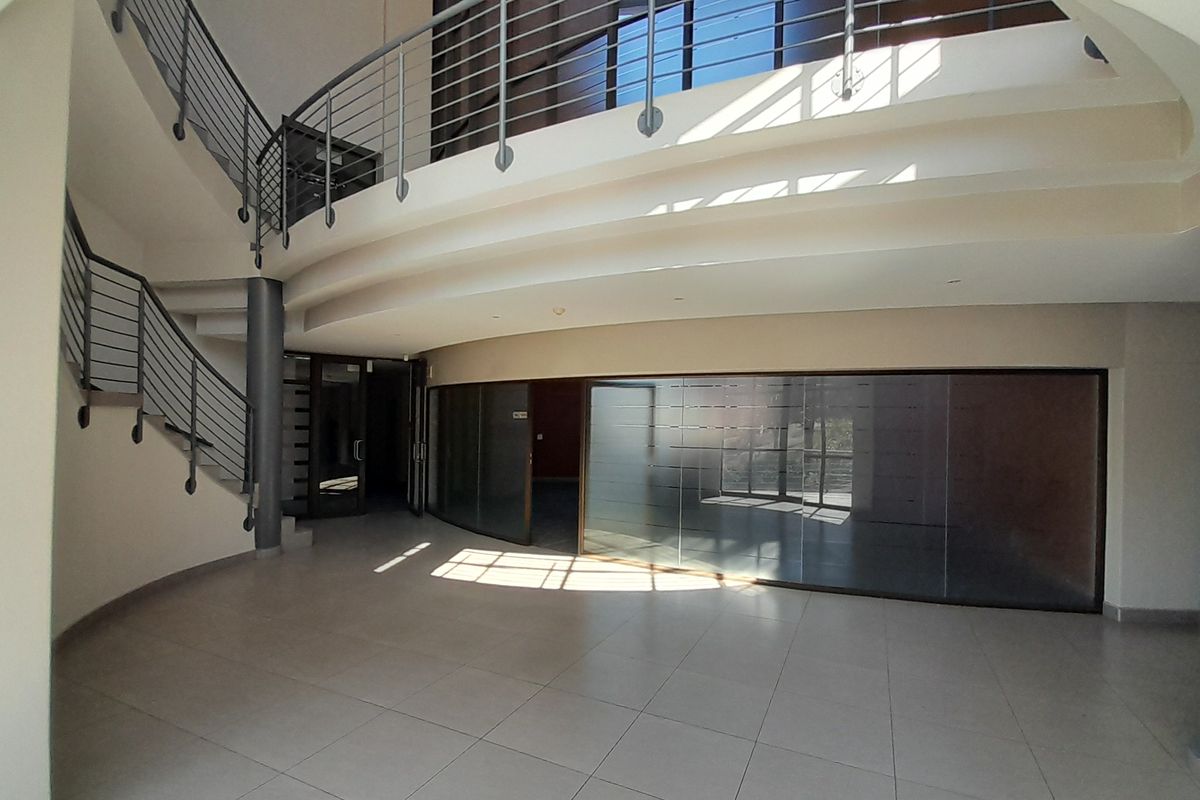 Own the Advantage 3,229m Warehouse with Offices HQ for Sale in Waterfall Office Park - Photo 2