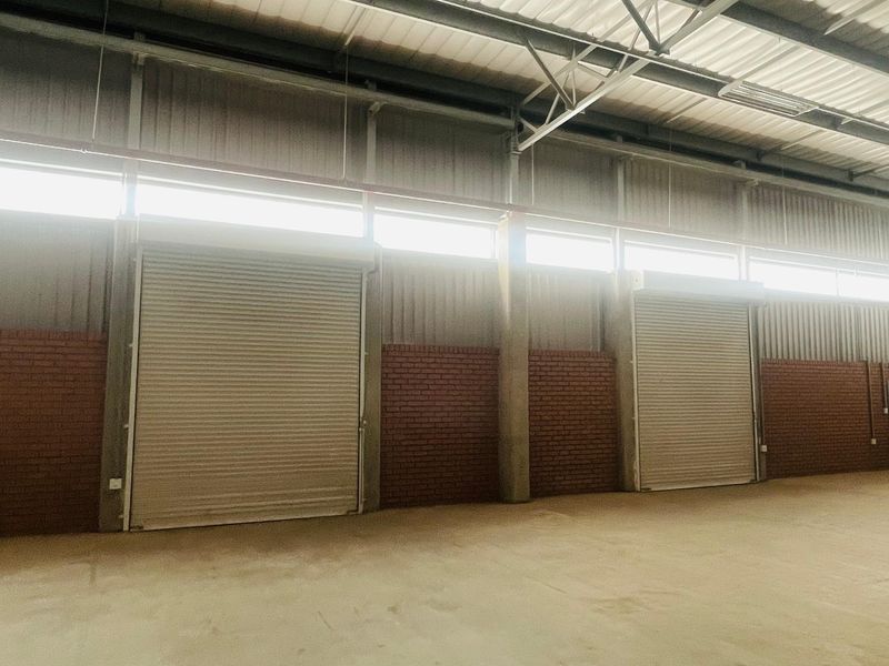 Warehouse to Let  at Olifantsfontein, Midrand - Photo 8