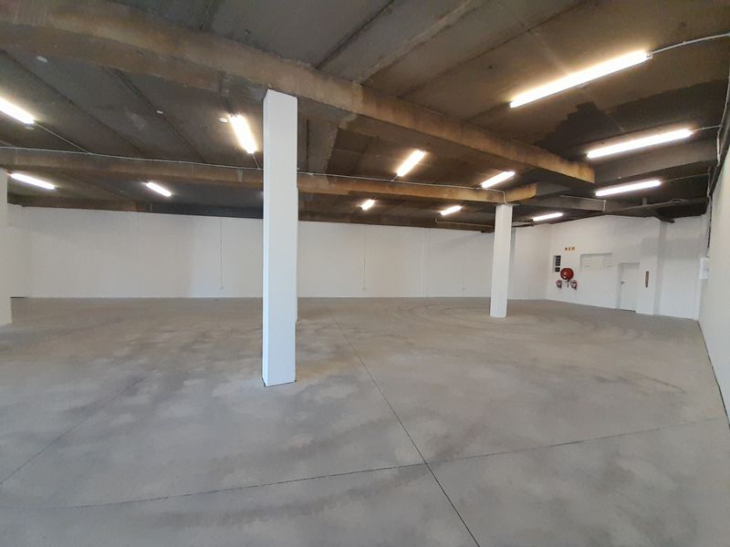 429m Showroom Retail Space To Let at The Link - Photo 8