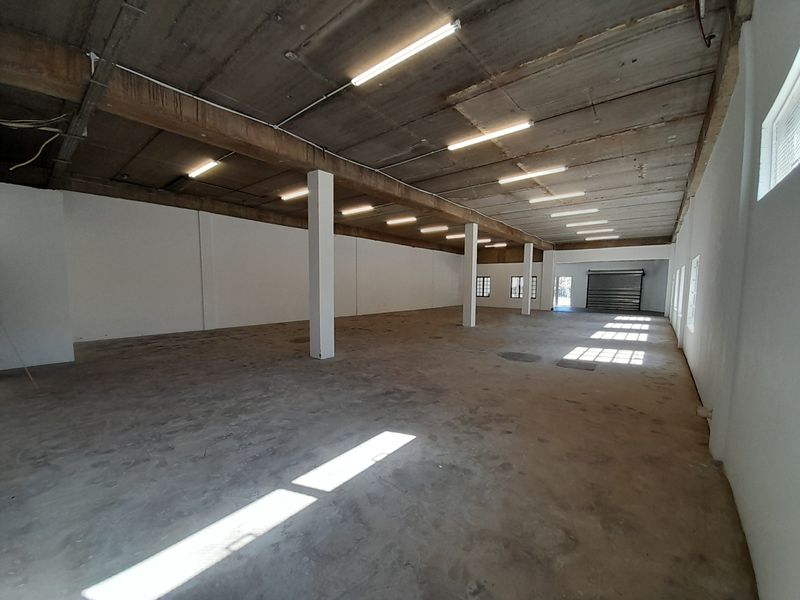 346m Retail Showroom Unit To Let in The Link - Photo 7