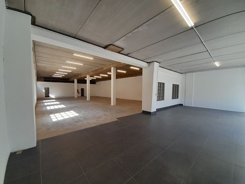 346m Retail Showroom Unit To Let in The Link - Photo 3