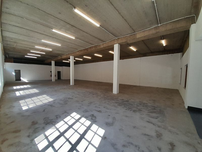 346m Retail Showroom Unit To Let in The Link - Photo 5