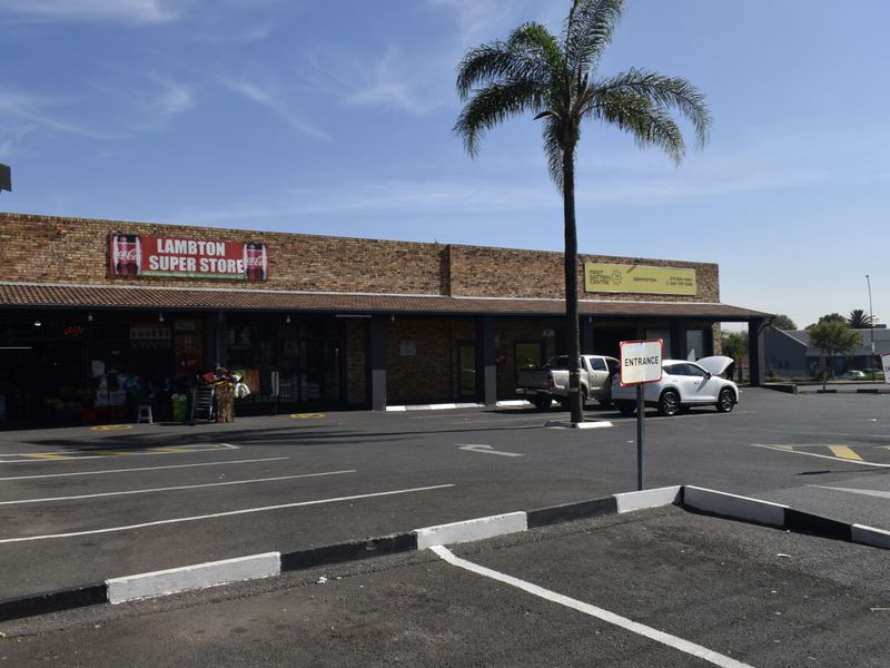 6 commercial shops for sale in Lambton. - Photo 8