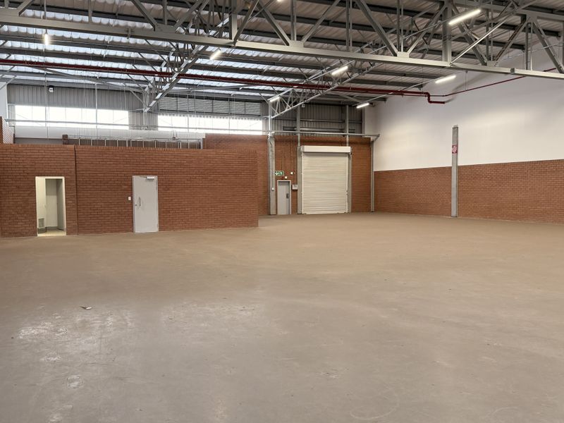 WAREHOUSE TO LET IN HIGHVELD, CENTURION - Photo 9
