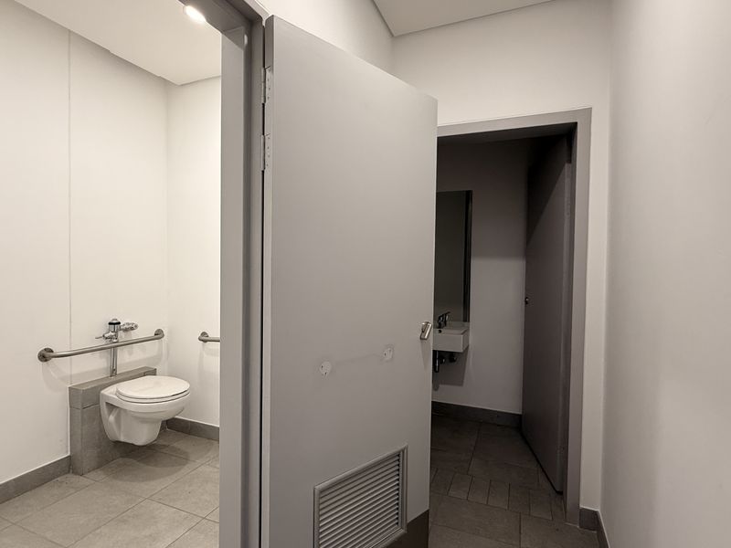 WAREHOUSE TO LET IN HIGHVELD, CENTURION - Photo 6