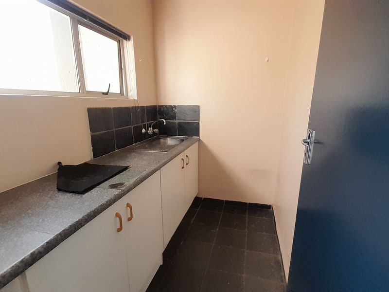 365m First Floor Office Space To Let at Kyalami Boulevard Midrand - Photo 10