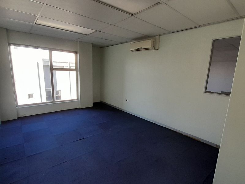 365m First Floor Office Space To Let at Kyalami Boulevard Midrand - Photo 3
