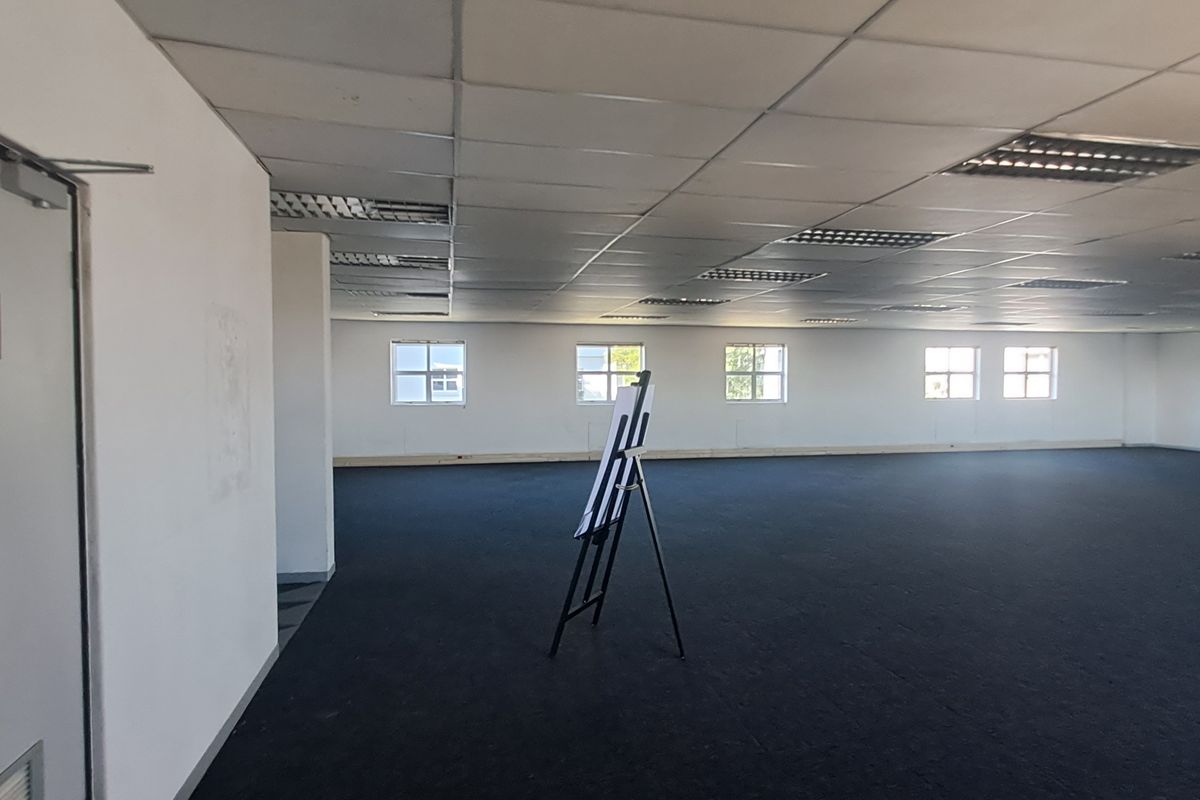 275m First Floor Office Space To Let at Riverview Office Park - Photo 2