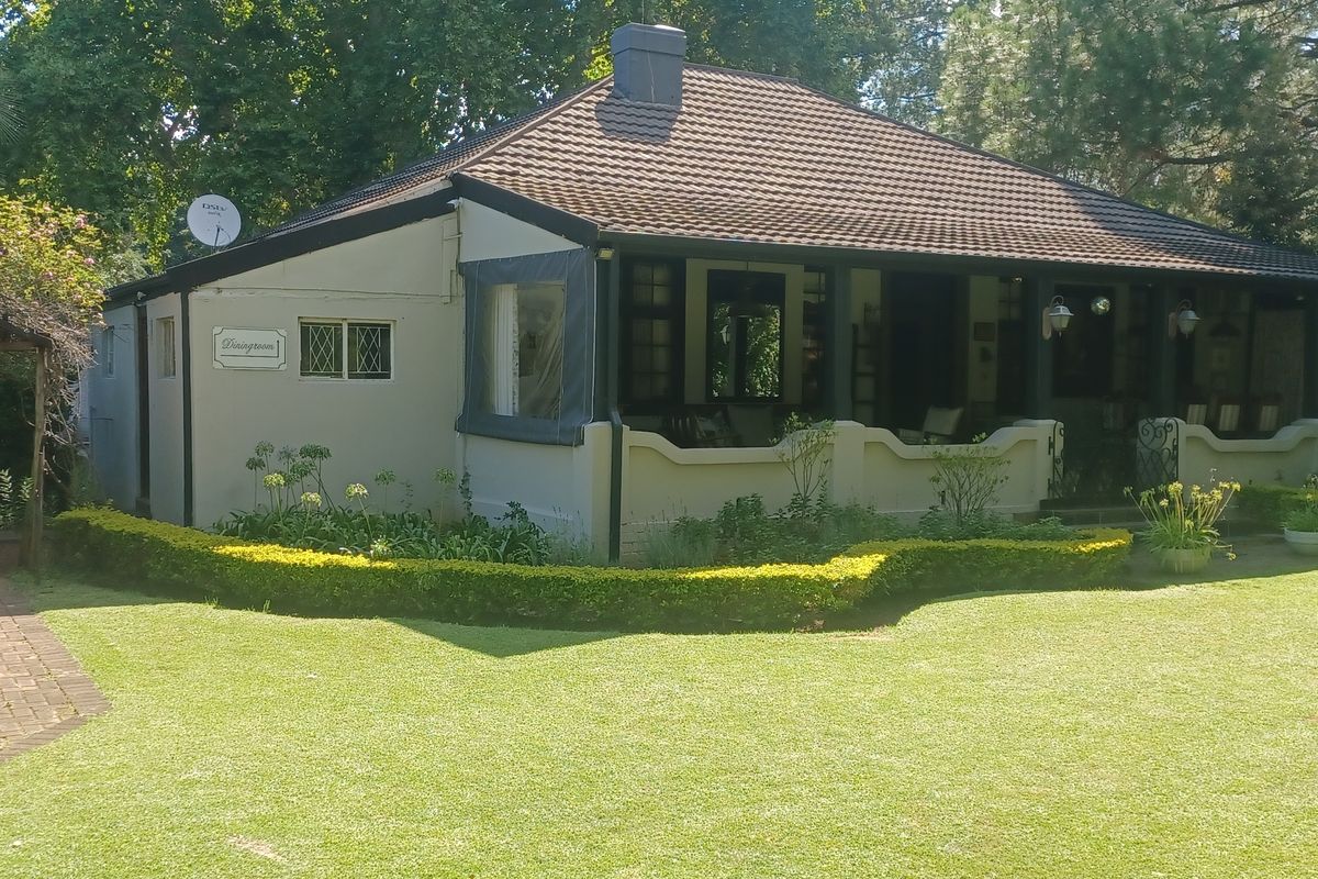 Upmarket executive guest house for sale in Hilldrop. Sole and Exclusive Listing. - Photo 3