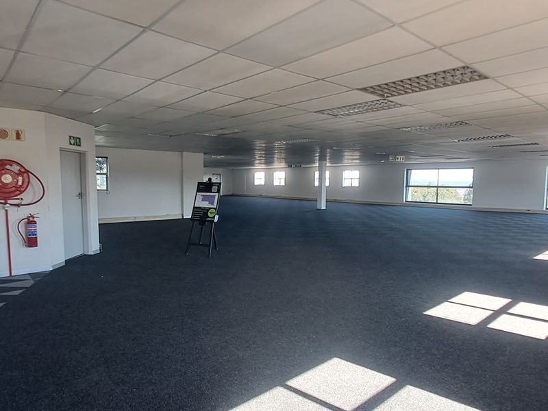 586m First Floor Office Space To Let at Riverview Office Park - Photo 2