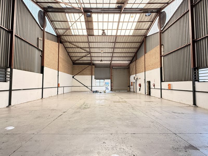 WAREHOUSE TO LET IN CENTURION - Photo 10