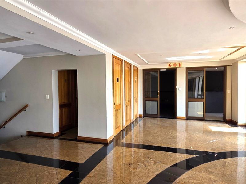 Office space to let in Peter Place - Photo 3