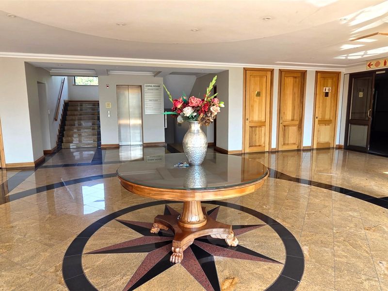 Office space to let in Peter Place - Photo 2