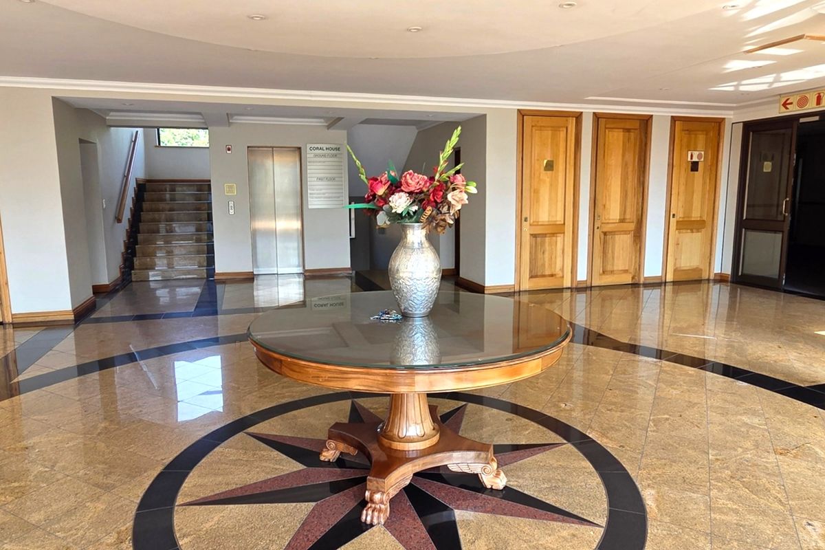 Office space to let in Peter Place - Photo 2