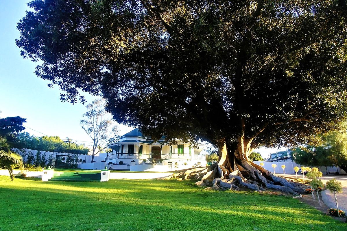 Iconic Victorian Commercial Estate on Voortrekker Road - Photo 2