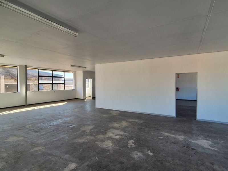 219m2 First-Floor Corner Office To Let in Silvertondale - Photo 9