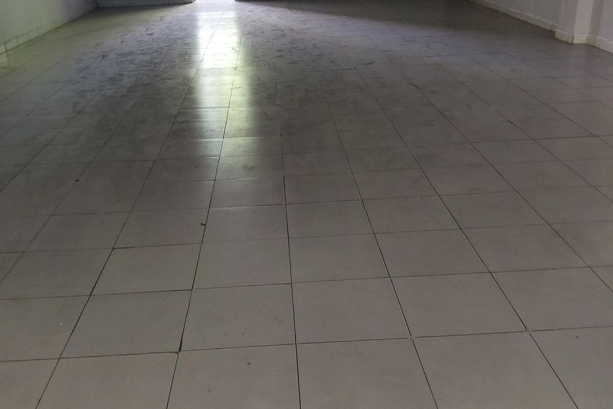 Shop To Let – Sunnyside - Photo 3