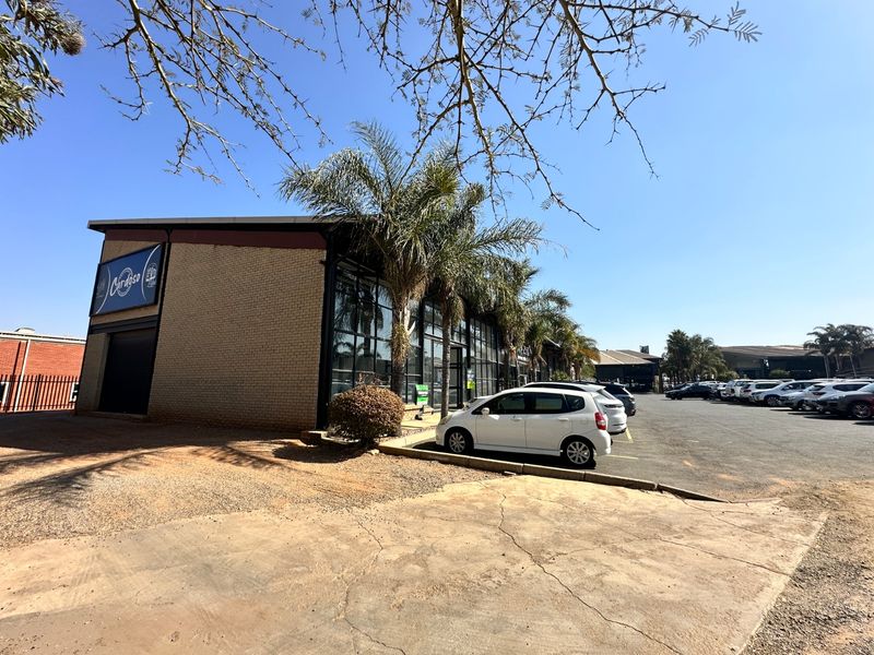 334m2 Warehouse To Let in Louwlardia, Centurion - Photo 7